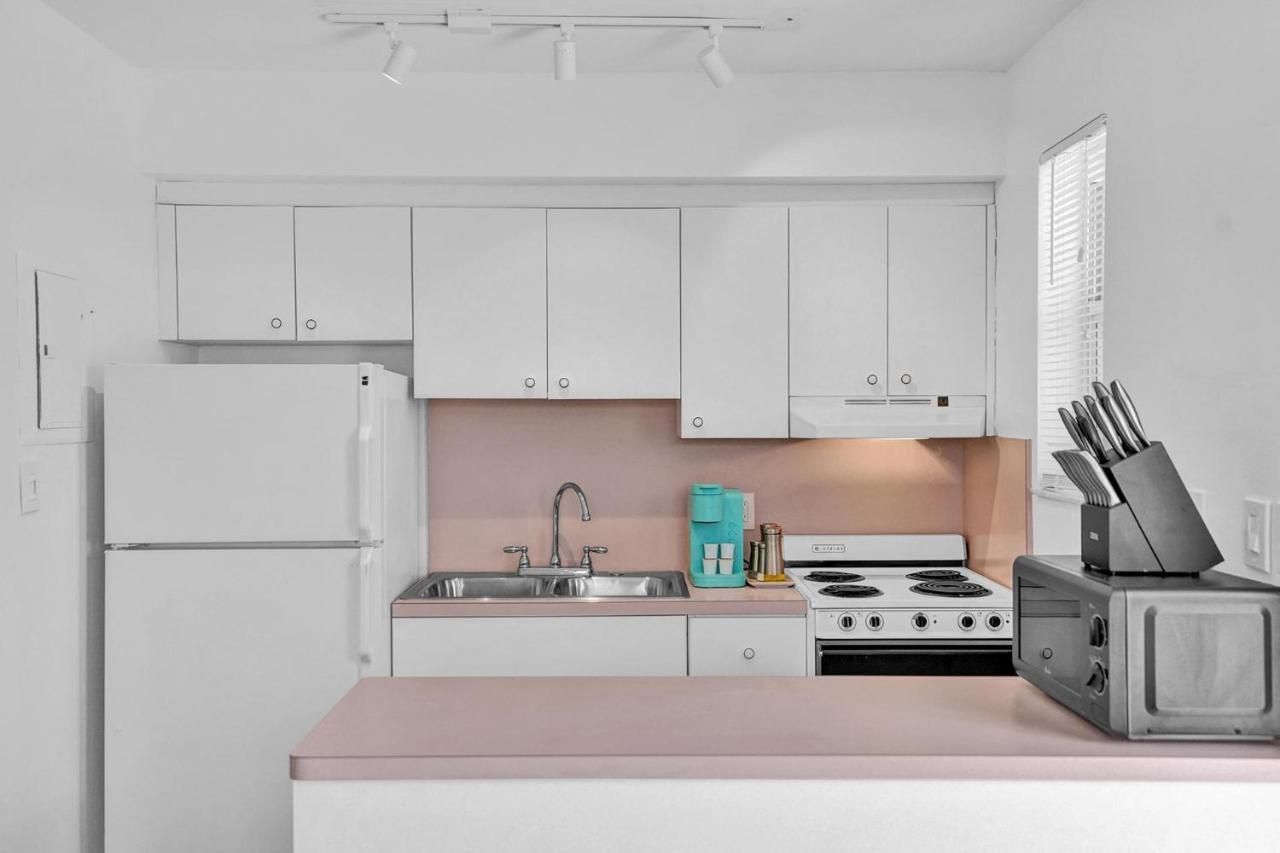 #1 - Marine - 1 Bedroom * Hollywood
