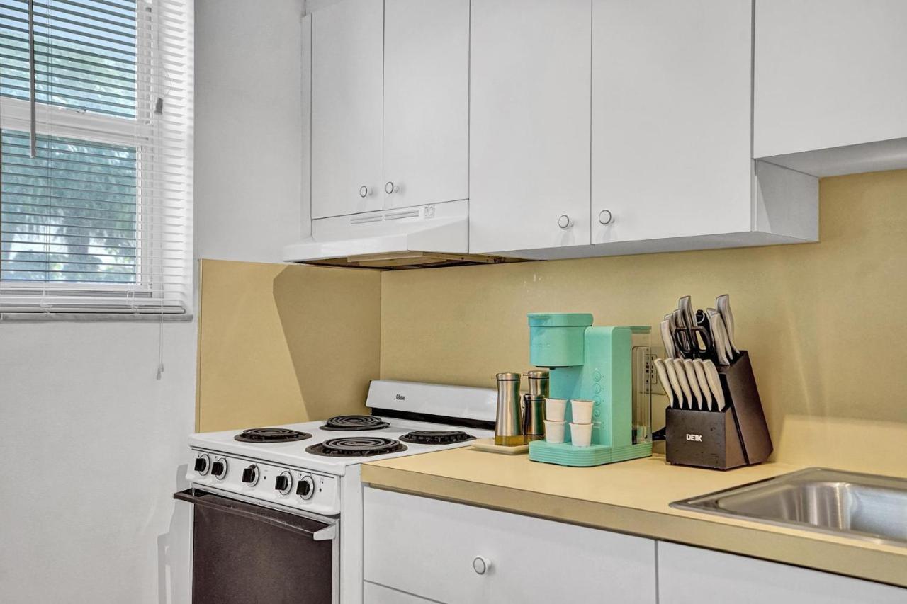 #1 - Marine - 1 Bedroom * Hollywood